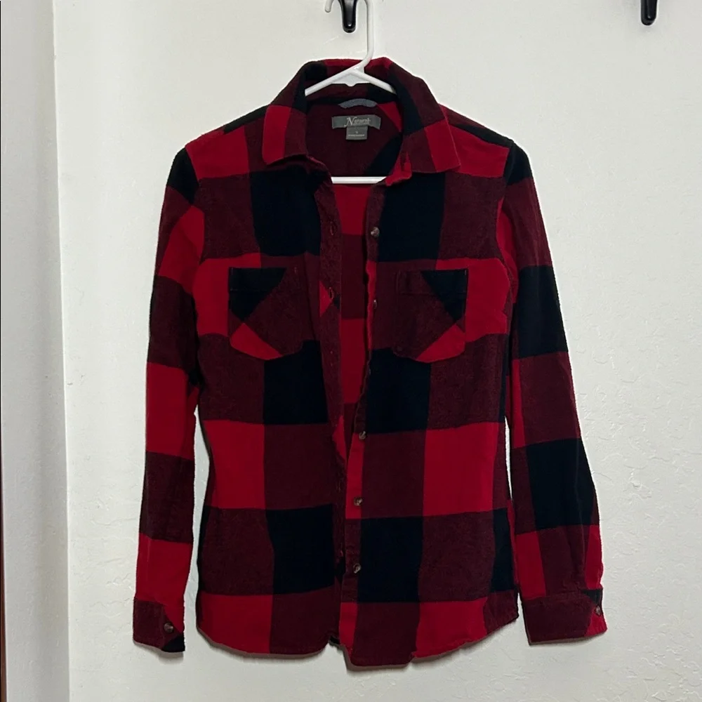 Buffalo plaid red and black fitted flannel - Picture 2 of 6